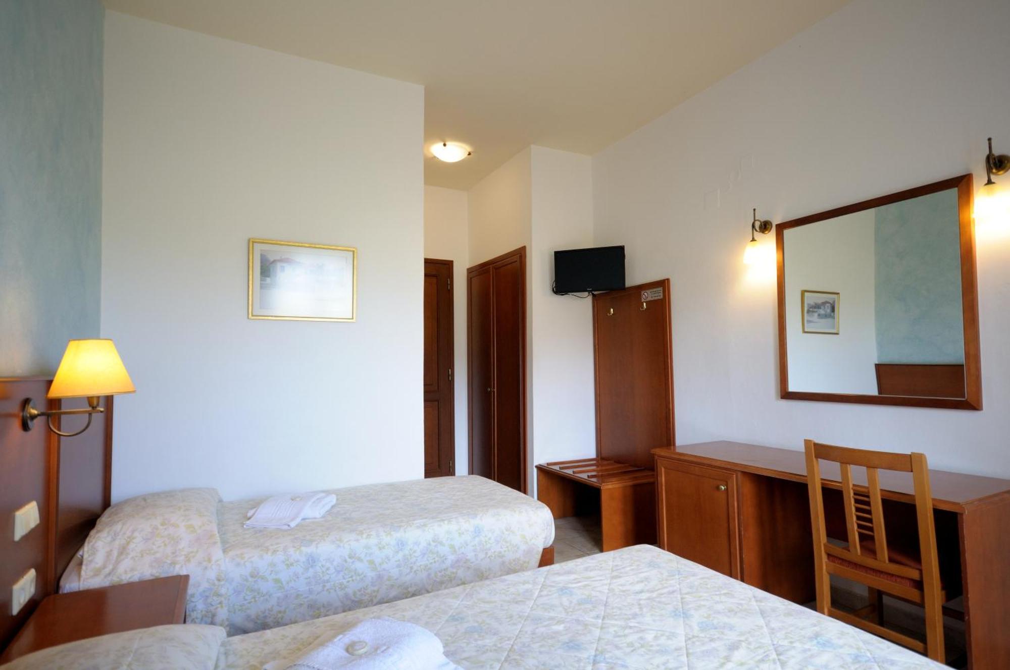 Hotel Marina Village Sitia  Phòng bức ảnh
