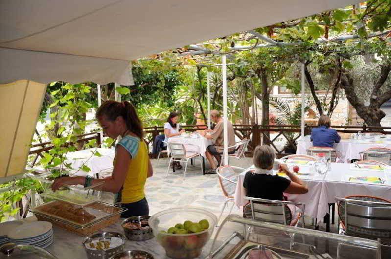 Hotel Marina Village Sitia  Ngoại thất bức ảnh